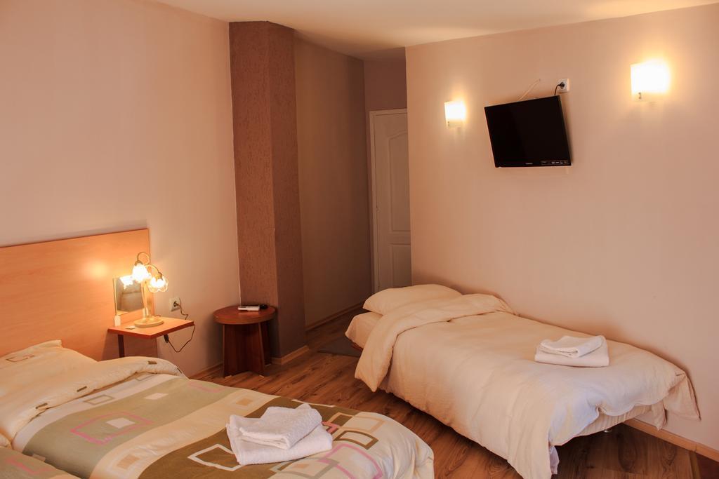 Villa Gala Skopje Ngoại thất bức ảnh